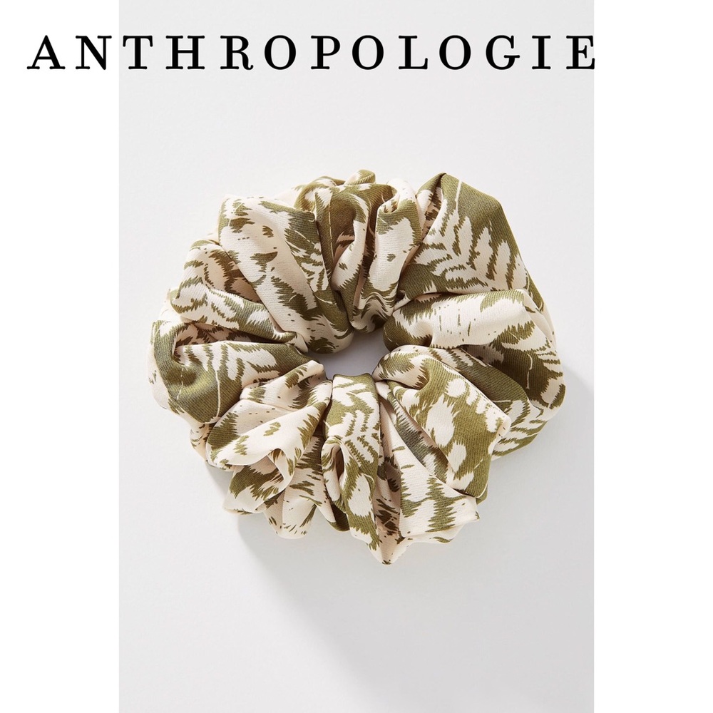 Anthropologie Essie Floral Scrunchie